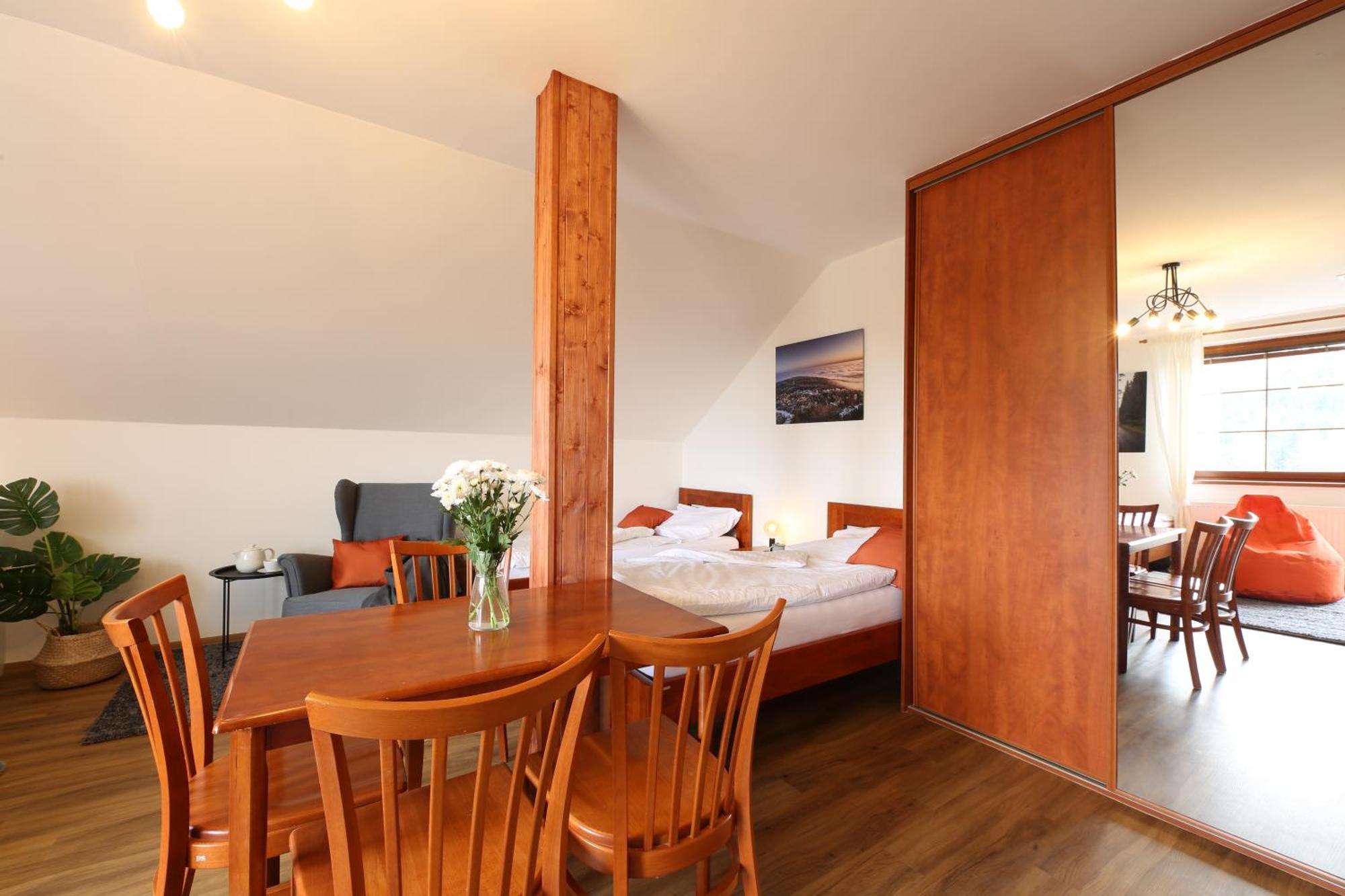 Upati Jestedu - Apartmany Liberec Pokój zdjęcie